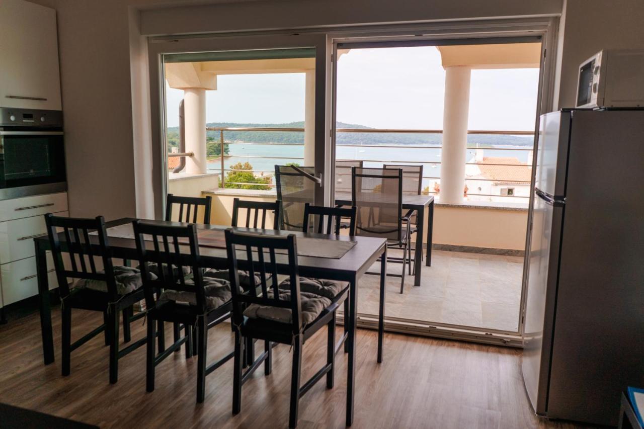 Villa Livi - Luxury Sea View Appartments Medulin Buitenkant foto