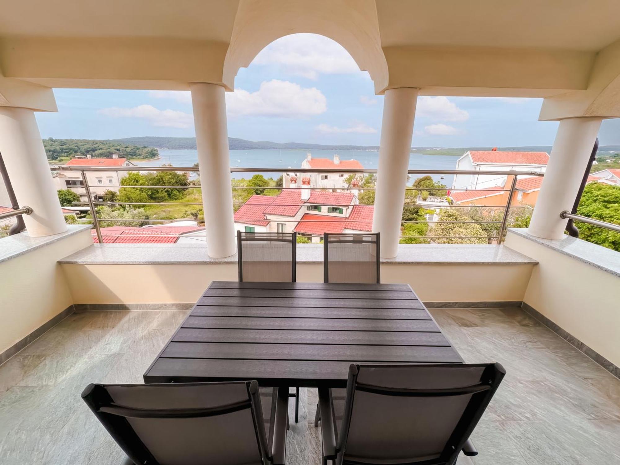 Villa Livi - Luxury Sea View Appartments Medulin Buitenkant foto